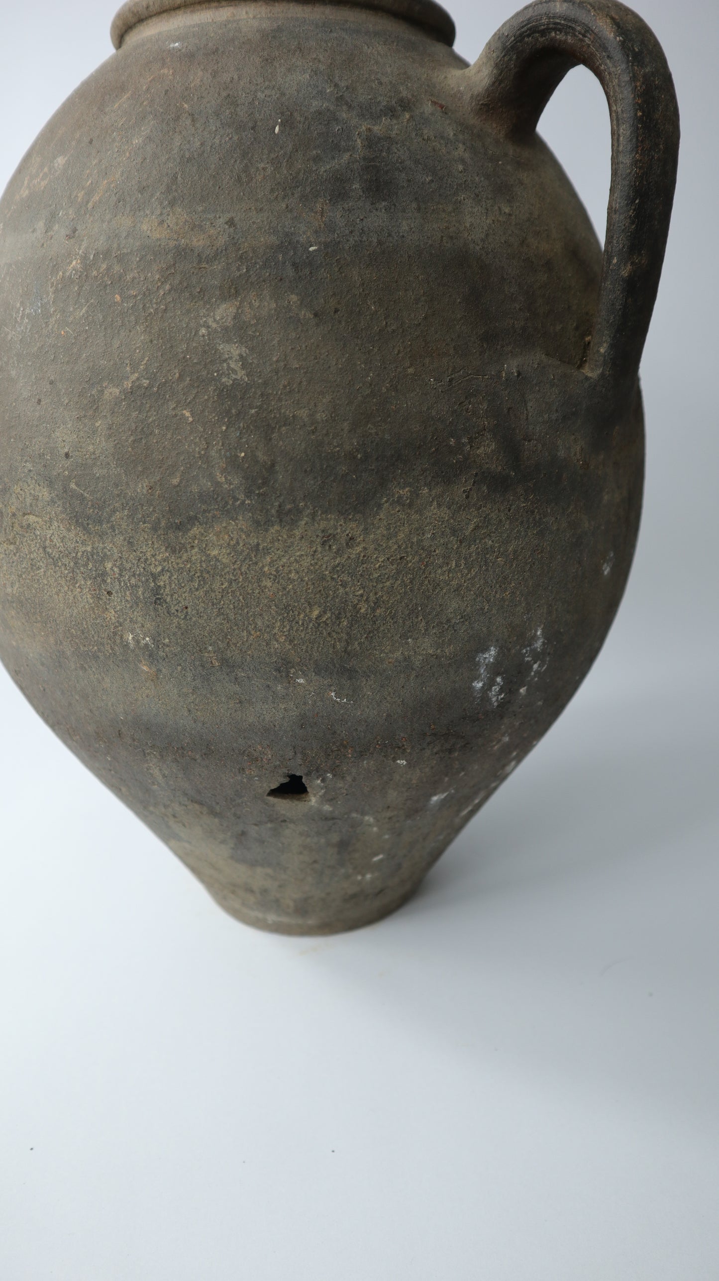 ANTIQUE VESSEL | 009