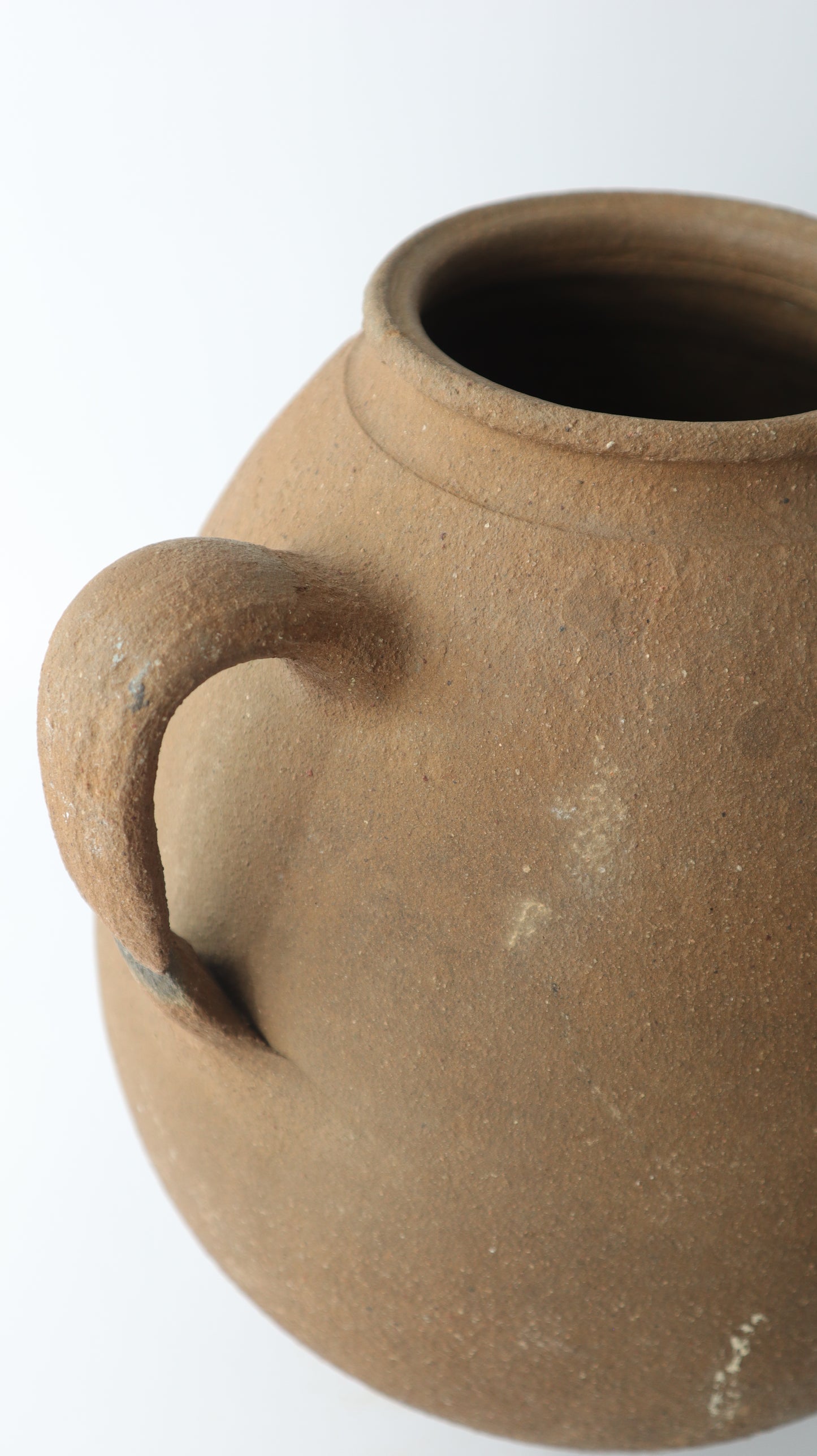 ANTIQUE VESSEL | 001