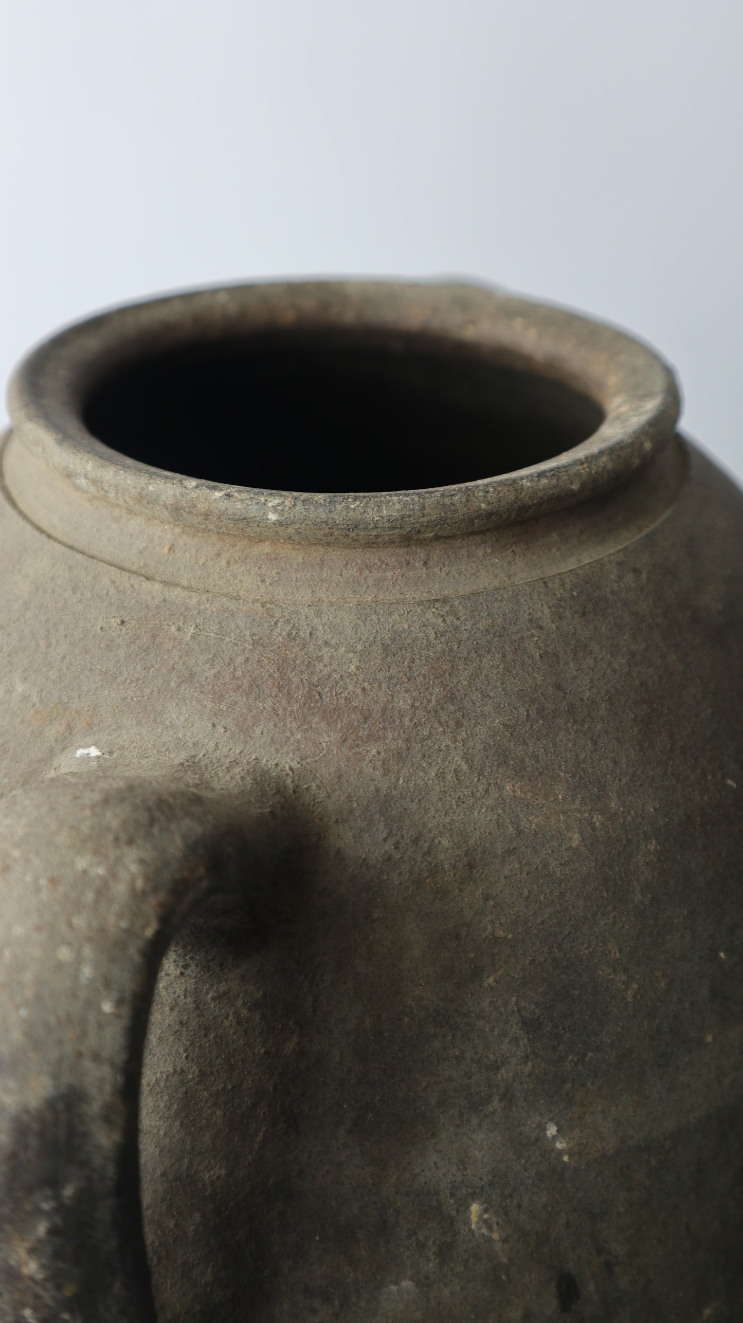 ANTIQUE VESSEL | 009