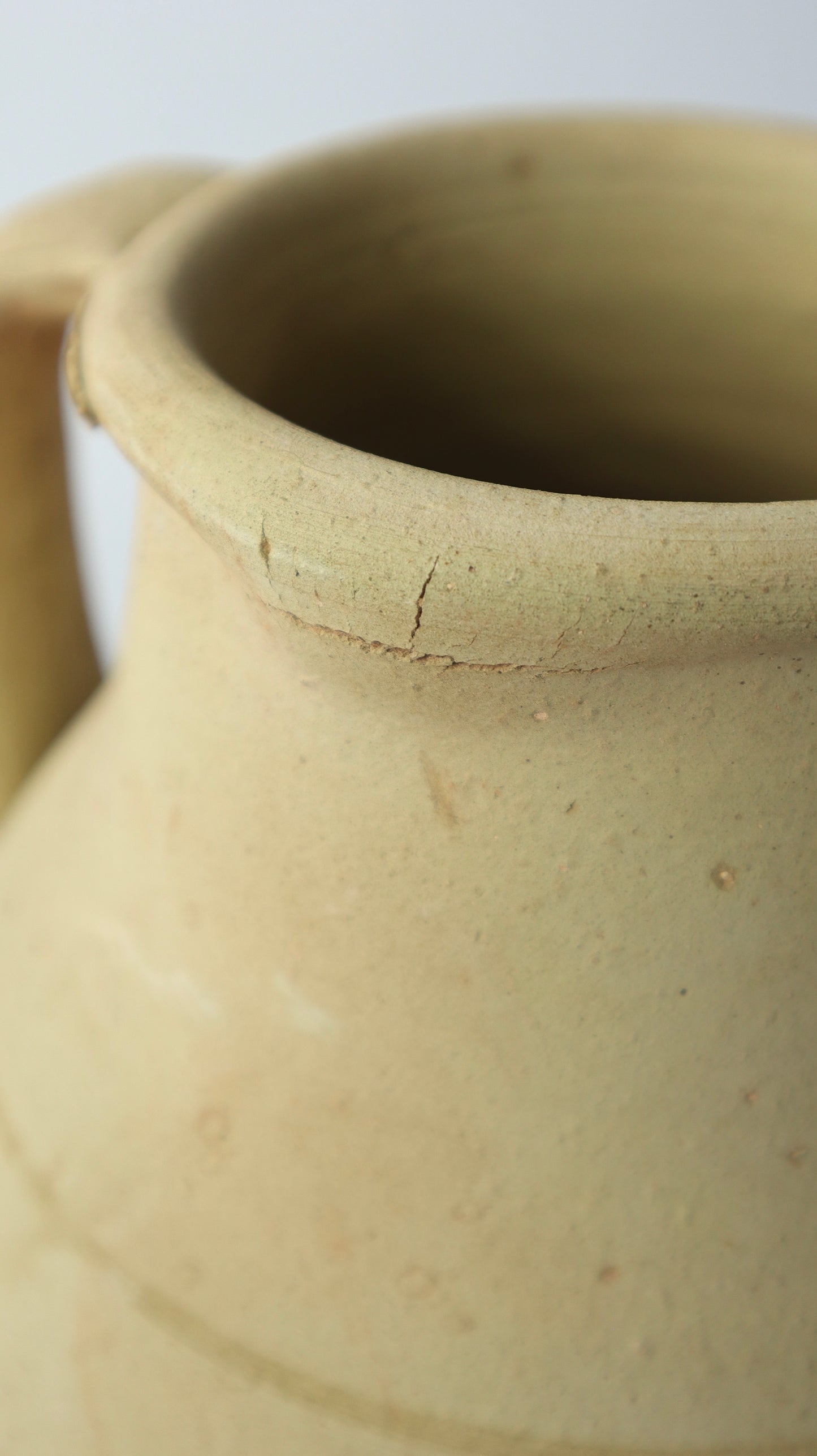 ANTIQUE VESSEL | 015