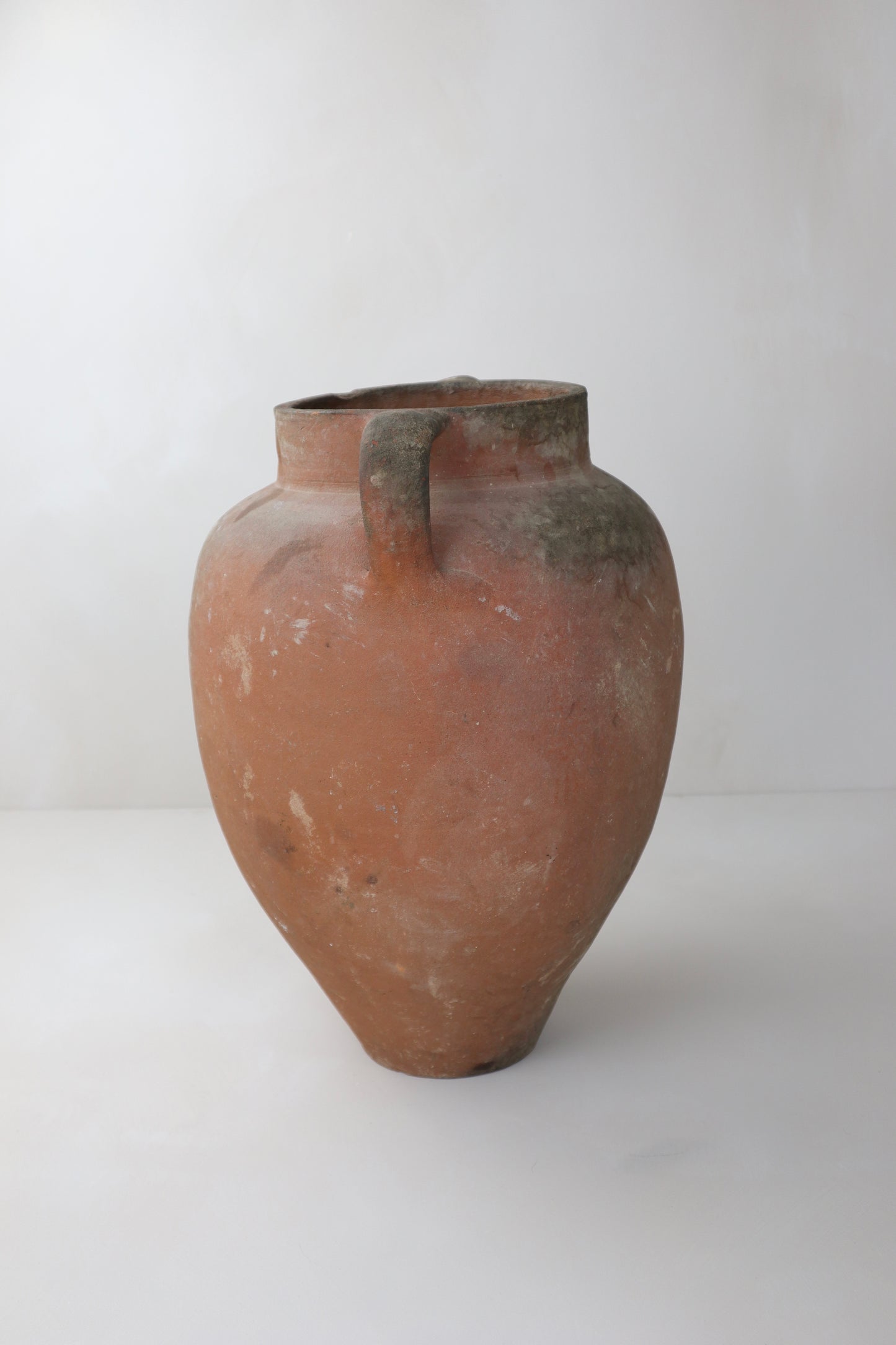 ANTIQUE VESSEL | 022