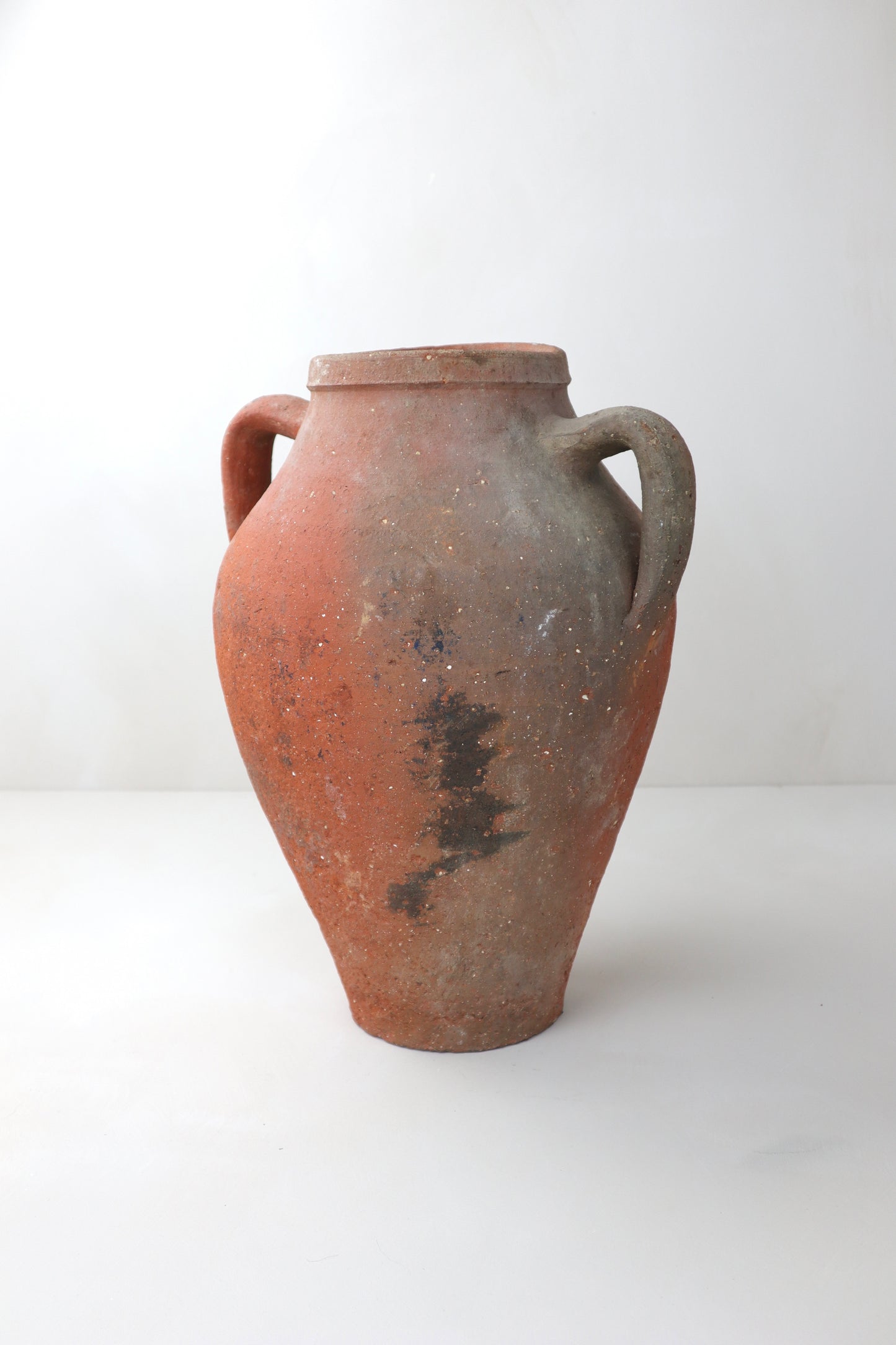 ANTIQUE VESSEL | 023