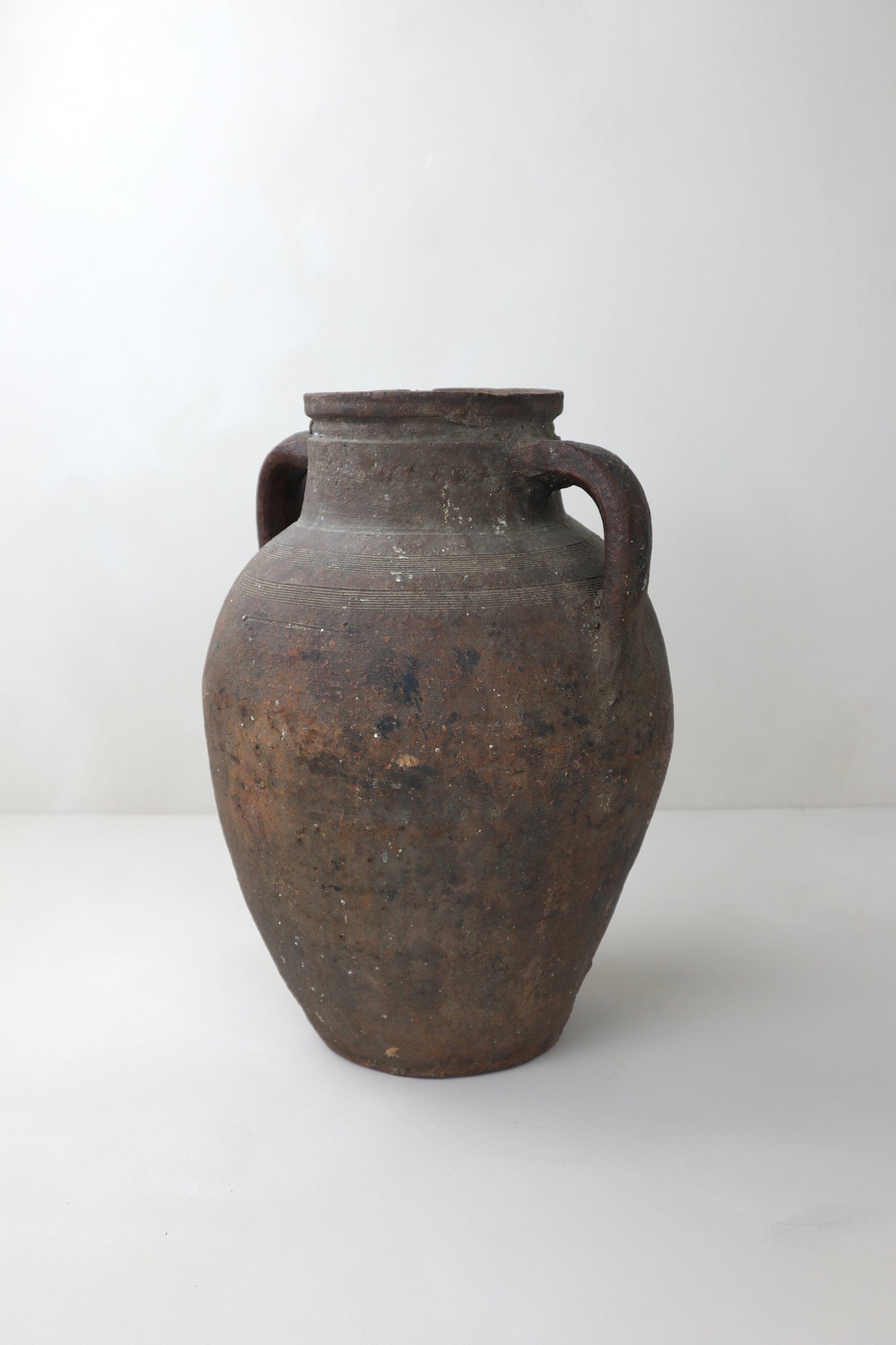 ANTIQUE VESSEL | 019