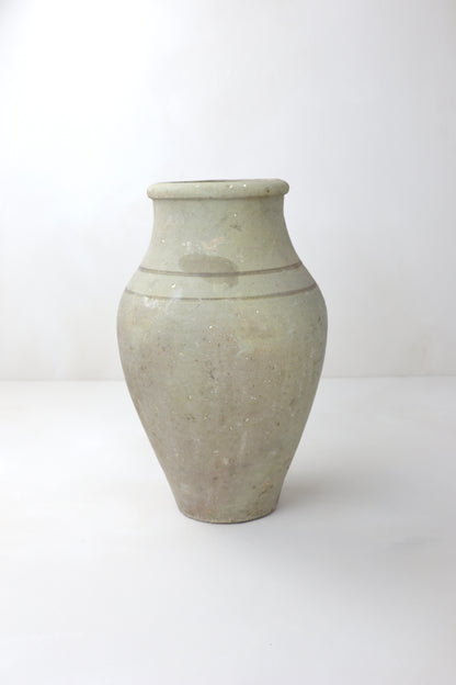 ANTIQUE VESSEL | 021