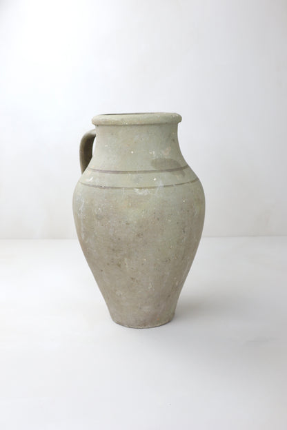 ANTIQUE VESSEL | 021