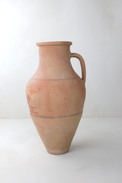 ANTIQUE VESSEL | 025