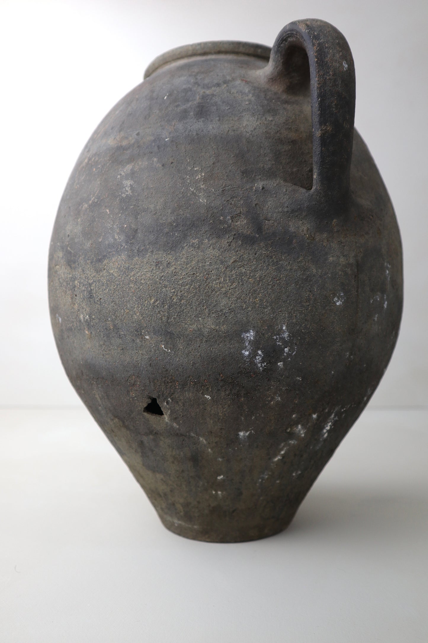 ANTIQUE VESSEL | 009