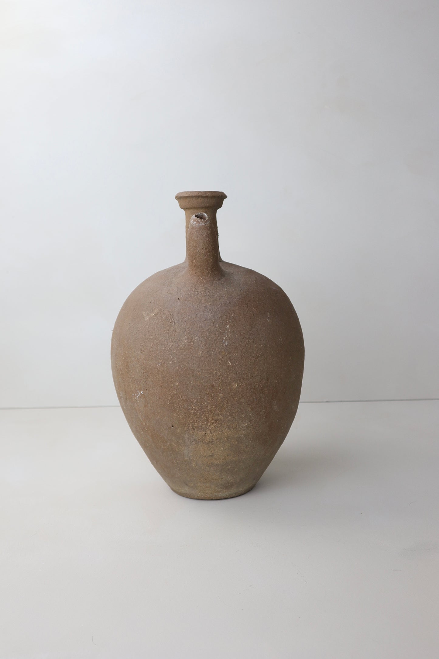 ANTIQUE VESSEL | 005