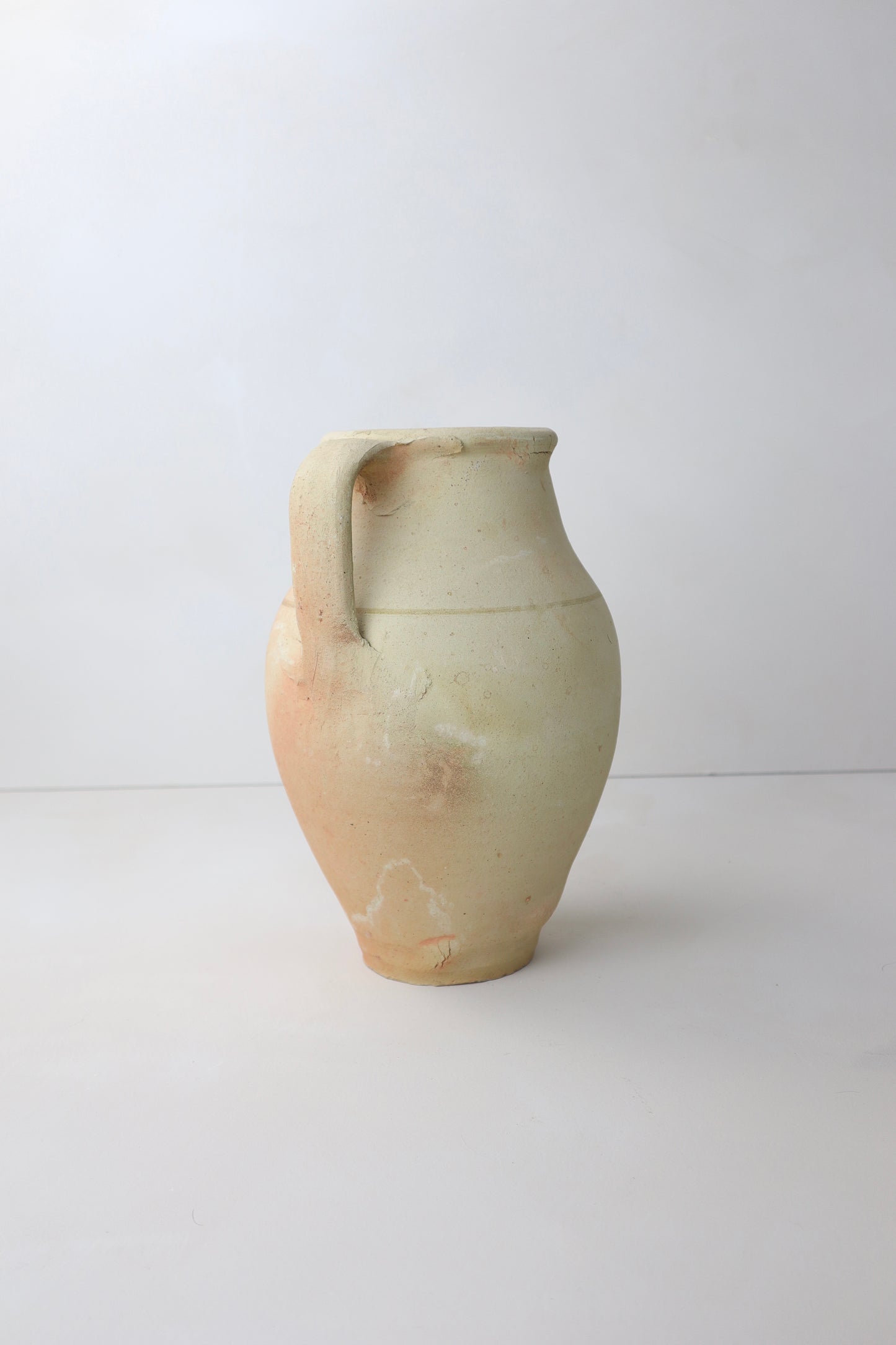 ANTIQUE VESSEL | 015