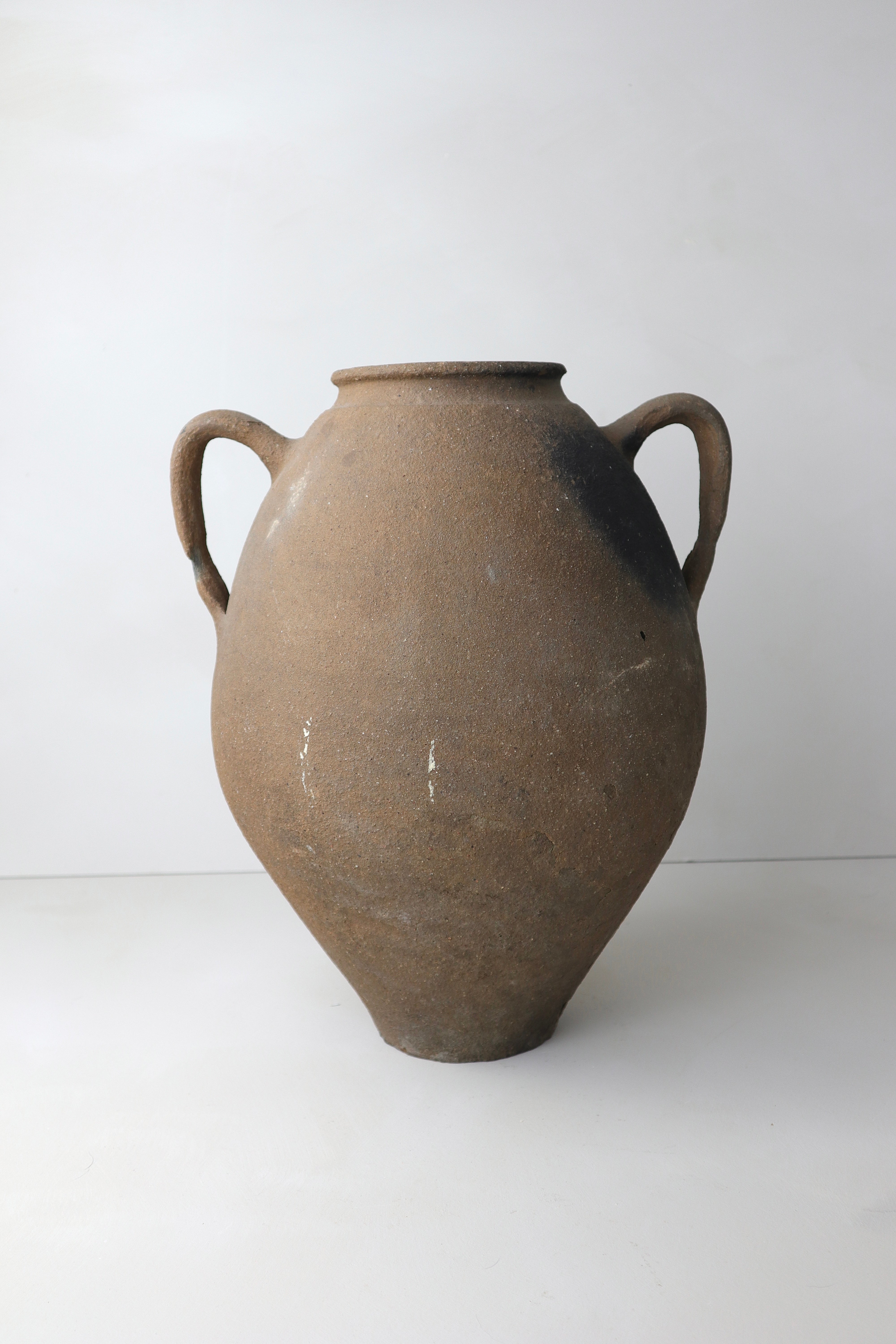 ANTIQUE VESSEL | 001