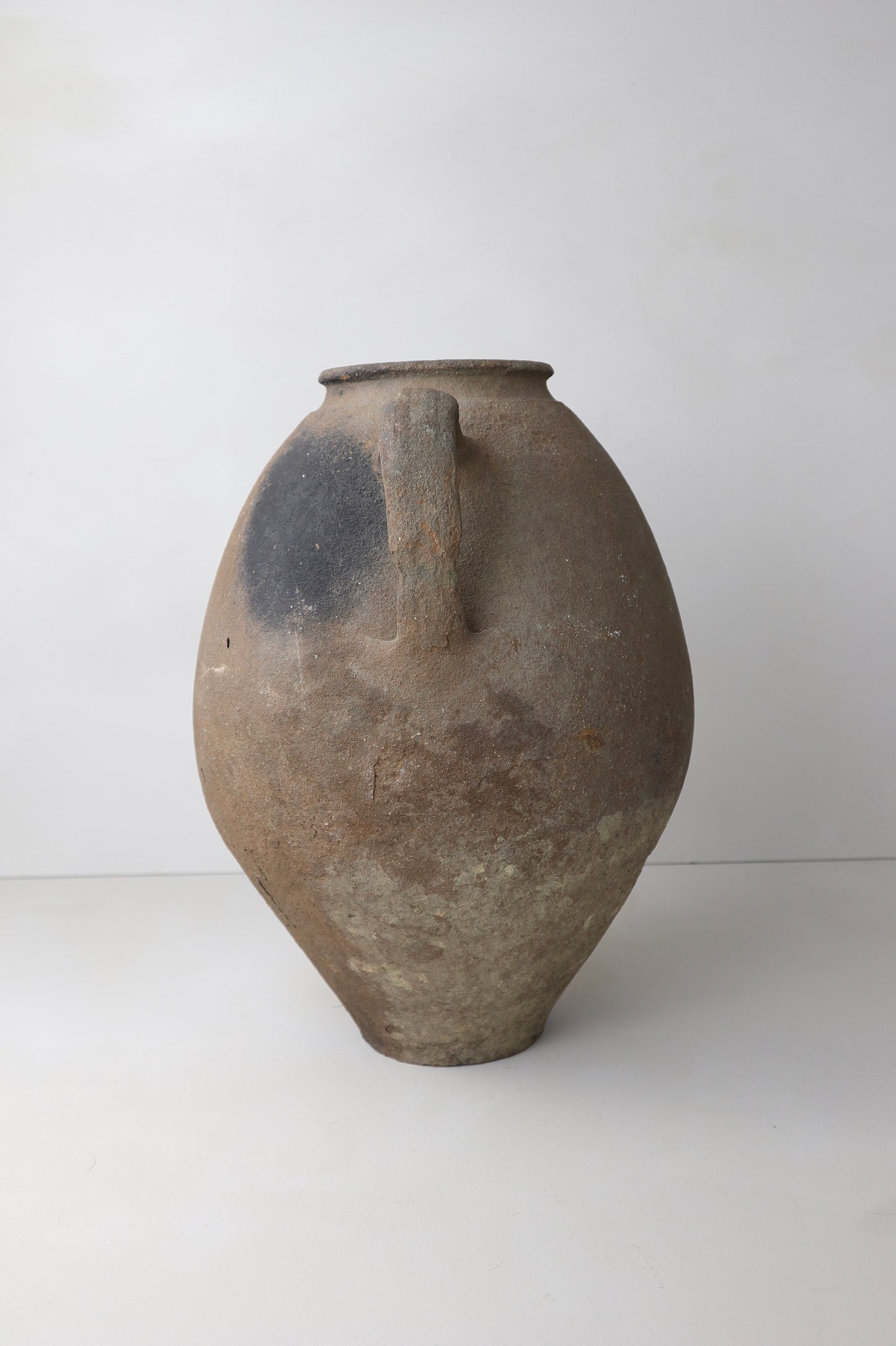 ANTIQUE VESSEL | 001